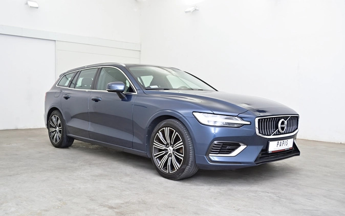 Volvo V60 cena 118998 przebieg: 92700, rok produkcji 2018 z Poznań małe 497